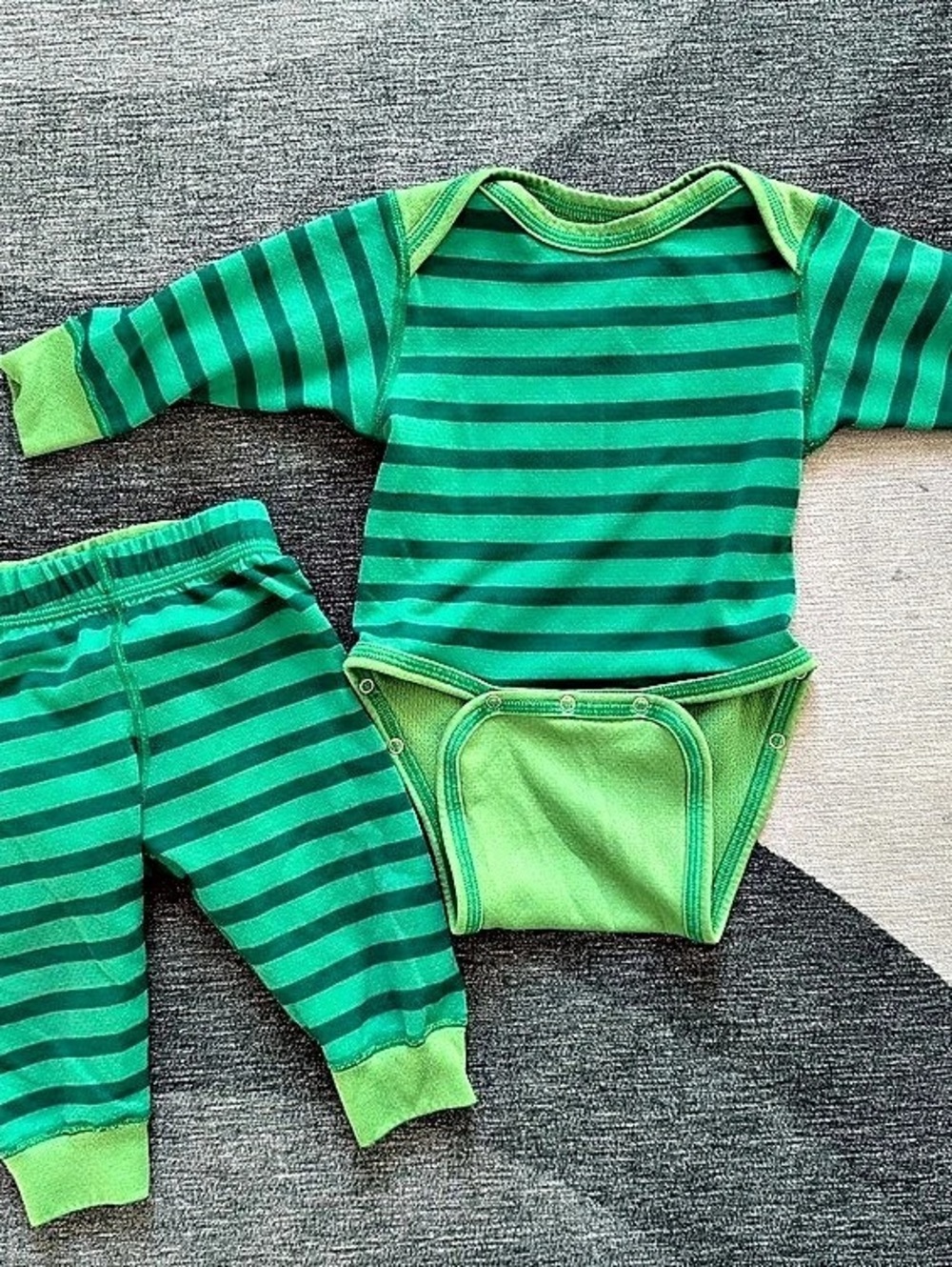 (Vintage) Patagonia Capilene Midweight Set Striped Baby 3M Polyester Set